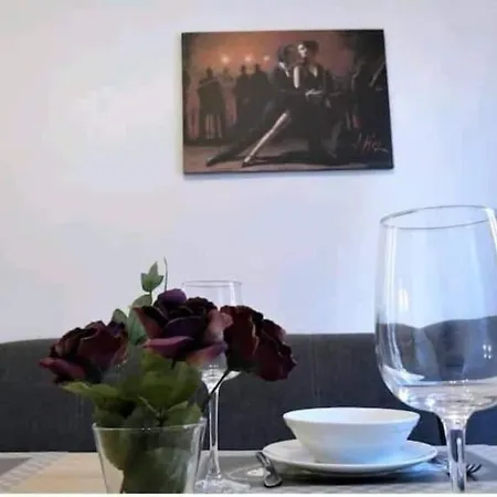 Apartment Colloseum View From The Pula