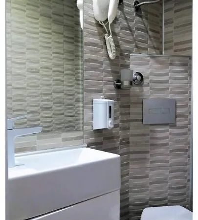 Colloseum View From The شقة